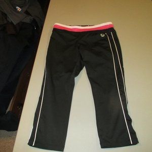 Black Aerie Fit Capris Size Medium